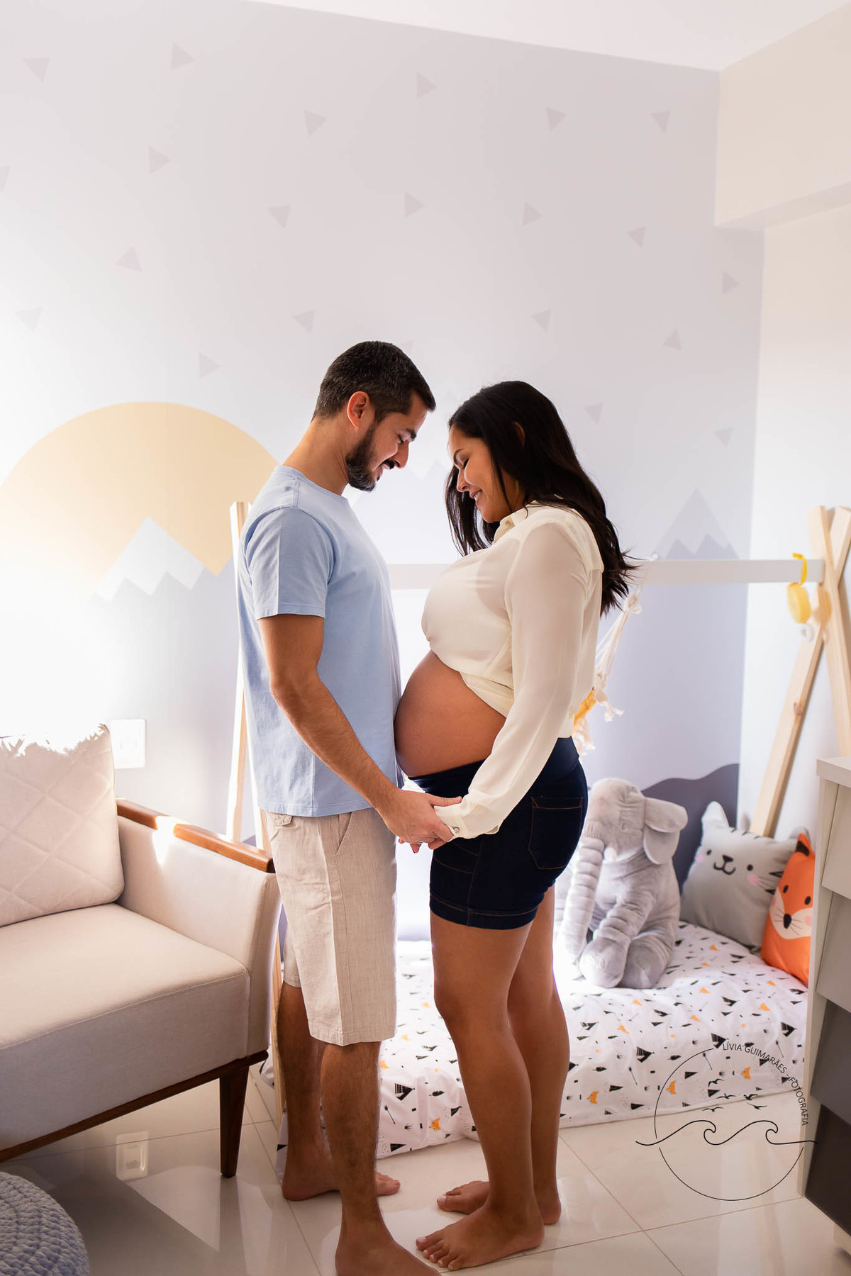 foto_de_gestante_em_casa_quarto_do_bebe_goiania_livia_guimaraes