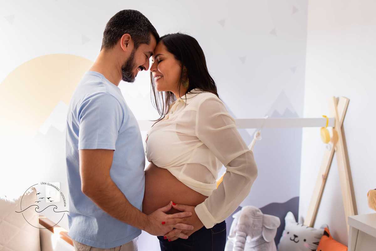 foto_de_gestante_em_casa_quarto_do_bebe_goiania_livia_guimaraes