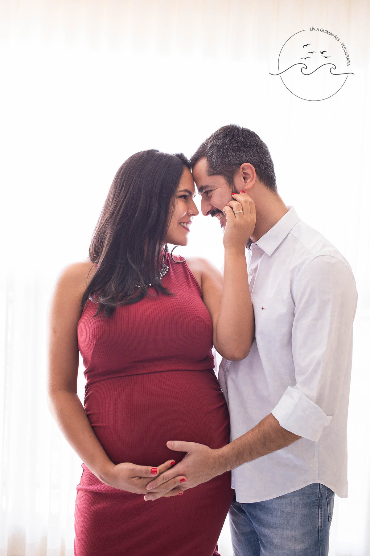 foto_de_gestante_em_casa_sala_goiania_livia_guimaraes