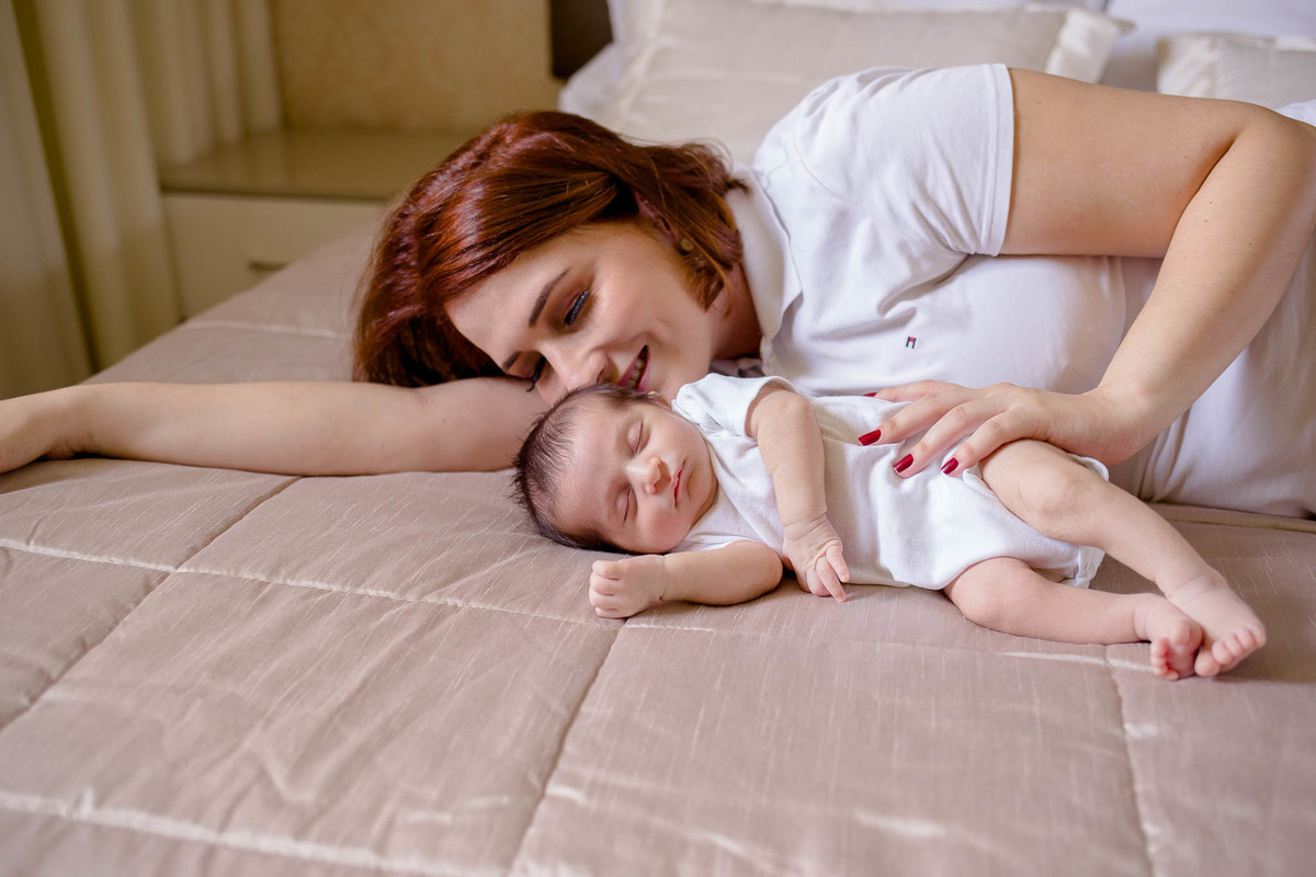 fotografa_de_recem_nascido_newborn_lifestyle_em_casa_goiania_livia_guimaraes 