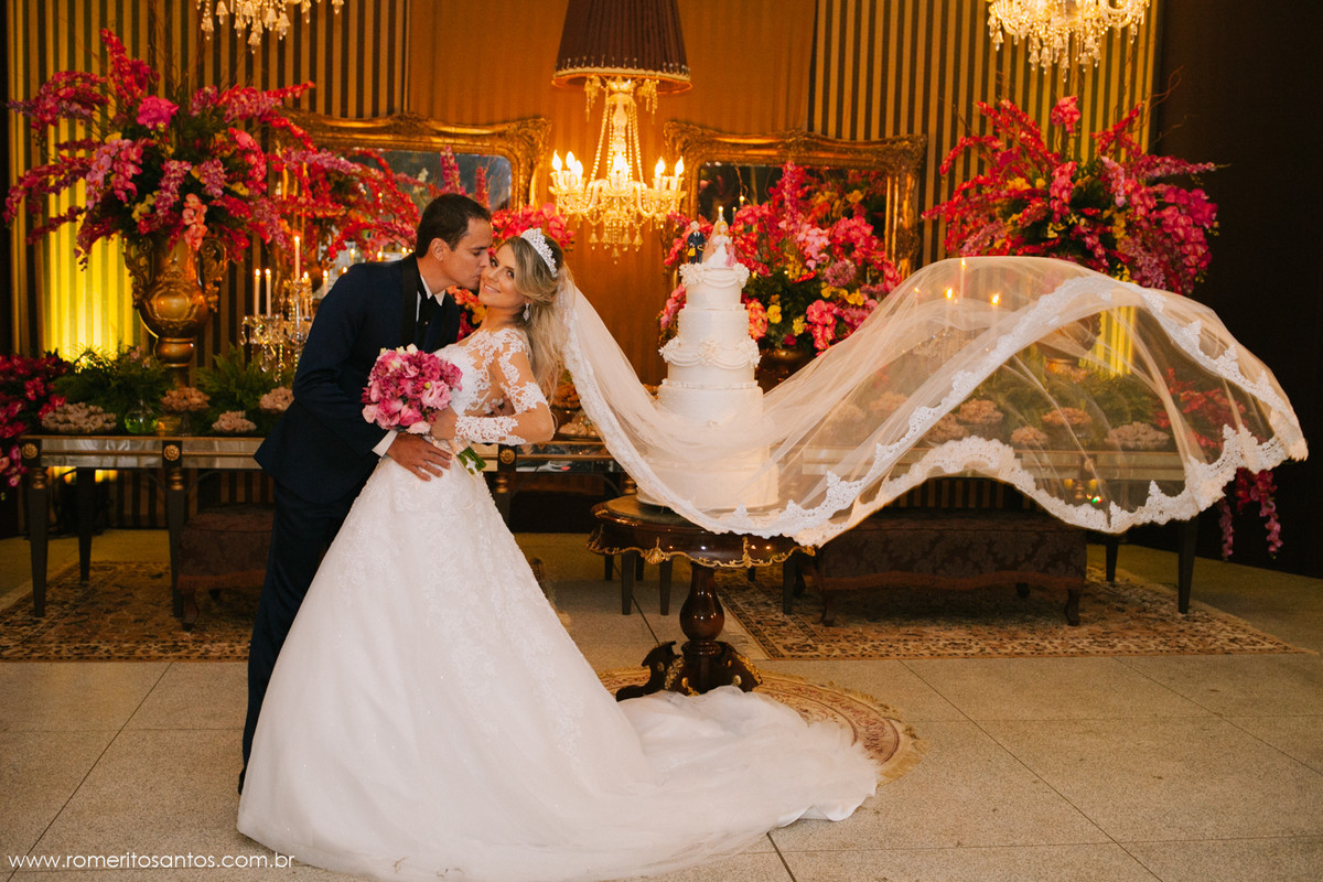 os noivos kely Bueno