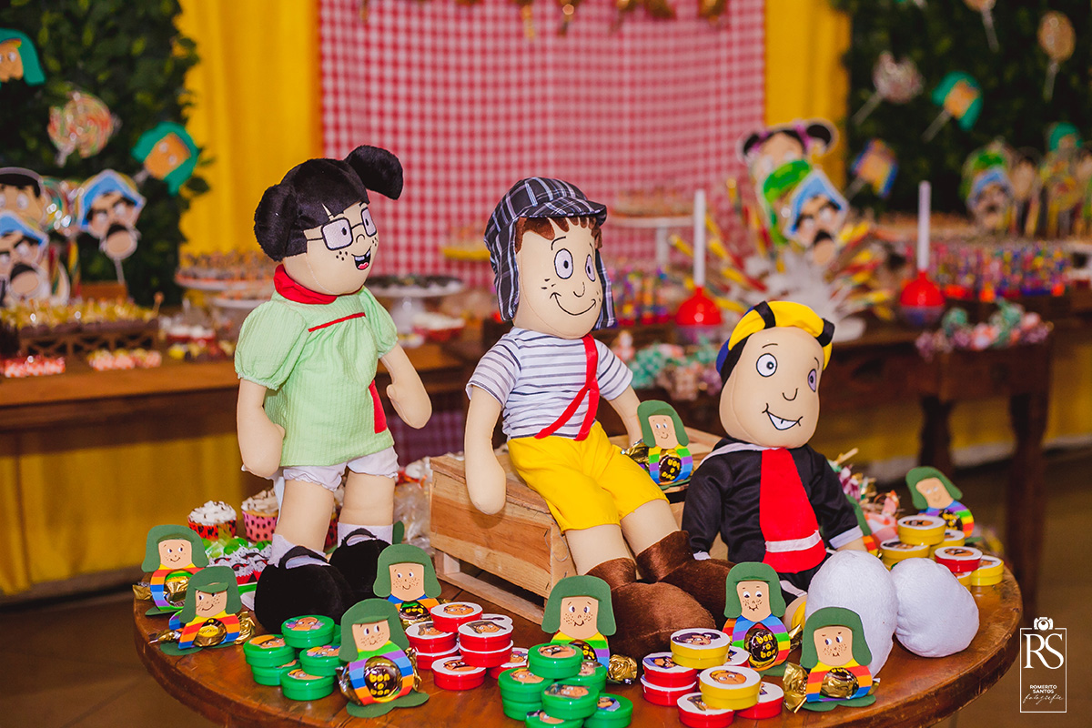 decoração infantil com o tema Chaves