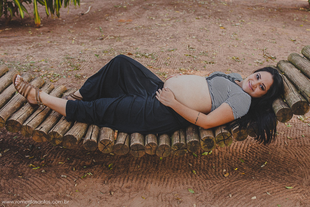 Tive o prazer de estar fotografando a mamãe Karen Andressa que com muito carinho vieram de Presidente Venceslau até a cidade de Presidente Epitácio, para fazer o ensaio fotográfico da gestaçã
