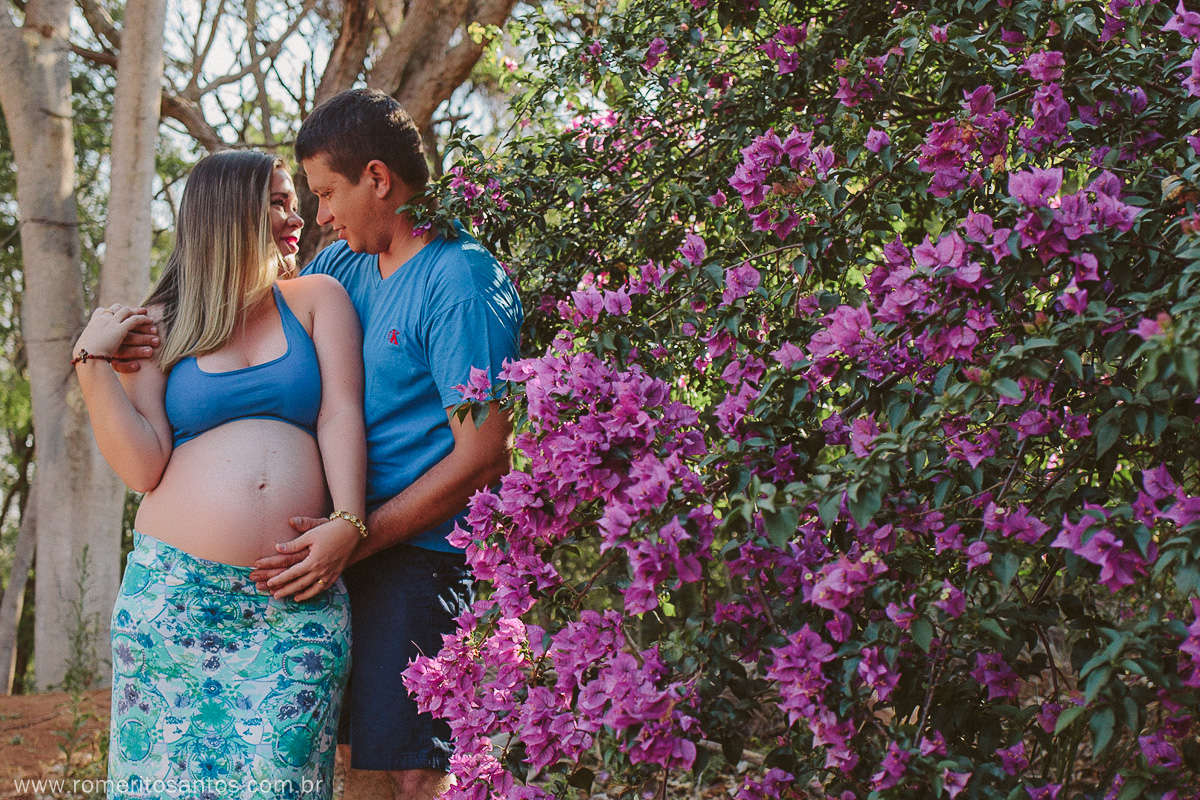 Ensaio fotográfico realizado na cidade de Presidente Epitácio - SP, pelo o fotógrafo Romerito Santos. Com a mamãe Renata, na doce espera da pequenina Isadora.