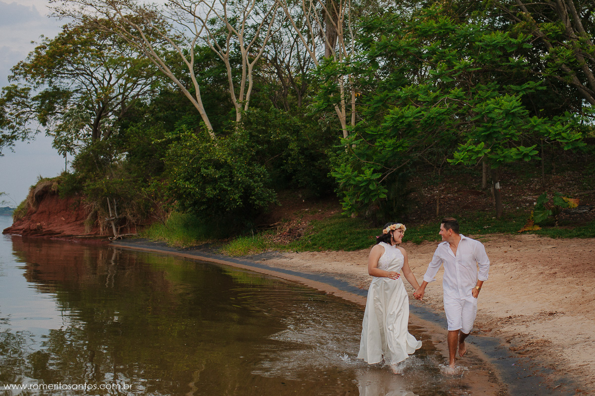 Ensaio fotográfico realizado no racho Bora Bora em Presidente Epitácio - SP pelo o fotografo Romerito Santos com esse casal que transbordavam amor e carinho um com o outro