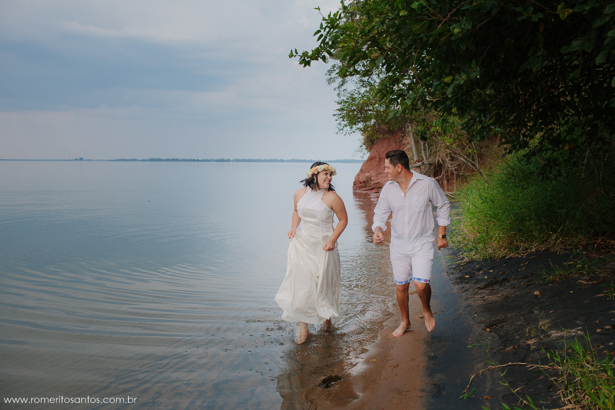 Ensaio fotográfico realizado no racho Bora Bora em Presidente Epitácio - SP pelo o fotografo Romerito Santos com esse casal que transbordavam amor e carinho um com o outro