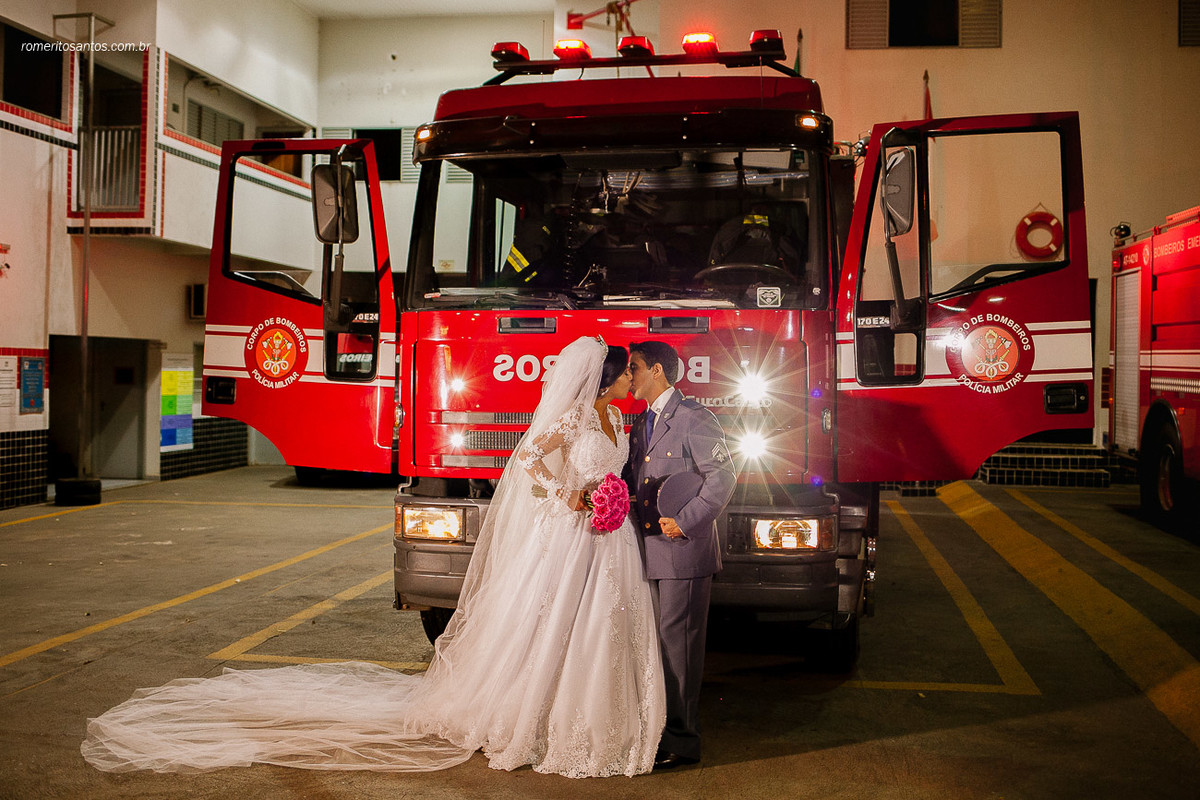 Ensaio fotográfico que se realizou no corpo de bombeiros da cidade de Presidente Venceslau com Casal Daniella