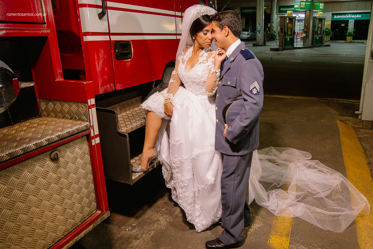 Ensaio fotográfico que se realizou no corpo de bombeiros da cidade de Presidente Venceslau com Casal Daniella