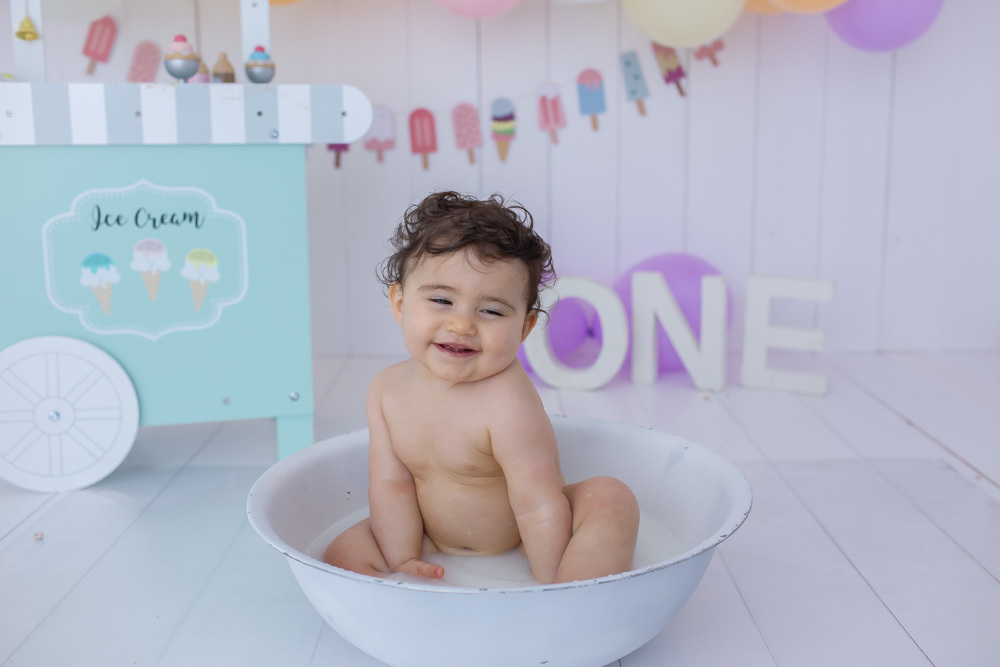 smash the cake milk bath valquiria abreu fotografia estudio funchal ilha da madeira portugal