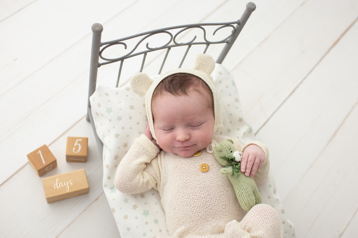fotografia de recem nascido Newborn em funchal ilha da madeira estúdio valquiria abreu