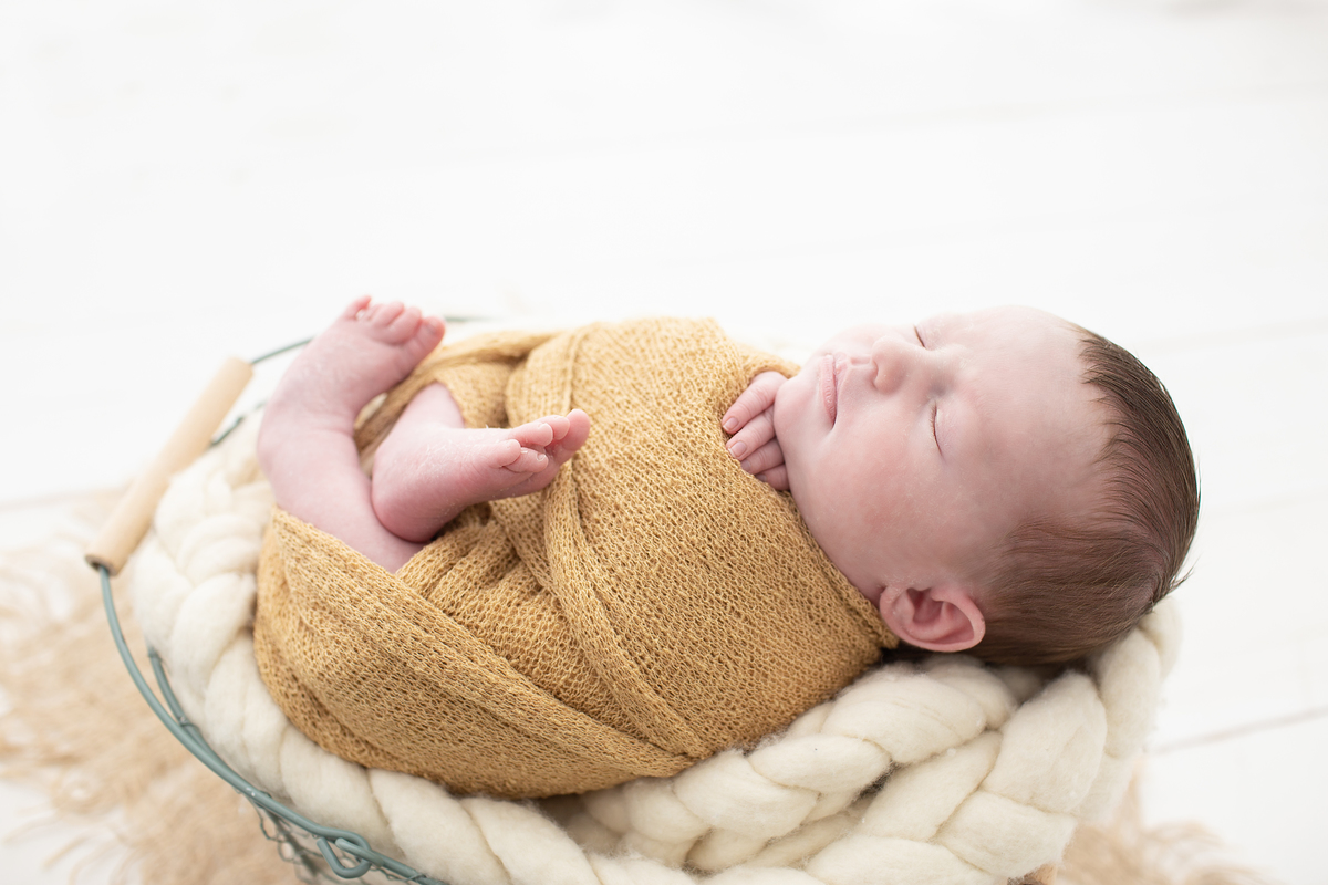 fotografia de recem nascido Newborn em funchal ilha da madeira estúdio valquiria abreu