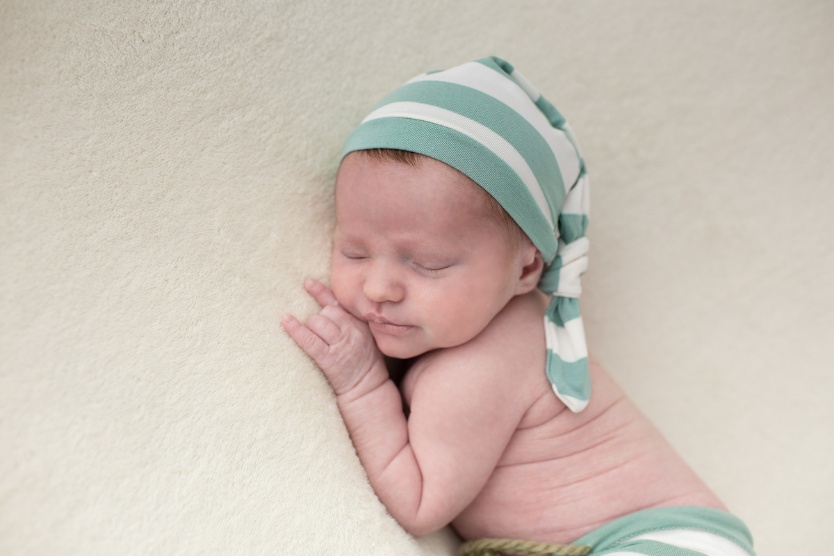 fotografia de recem nascido Newborn em funchal ilha da madeira estúdio valquiria abreu