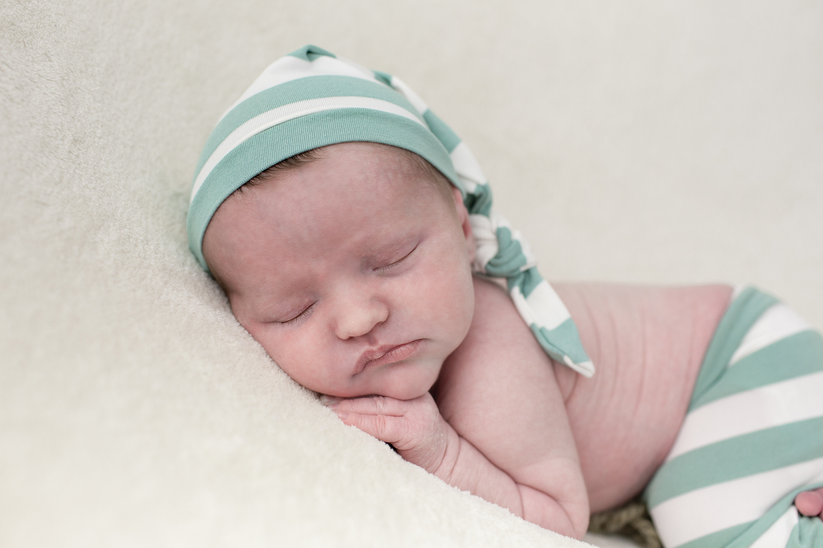 fotografia de recem nascido Newborn em funchal ilha da madeira estúdio valquiria abreu