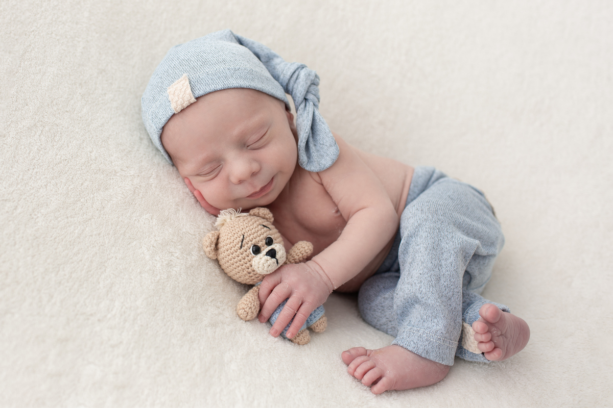 fotografia de recem nascido Newborn em funchal ilha da madeira estúdio valquiria abreu