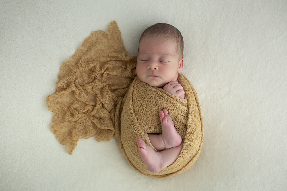 fotografia de recem nascido Newborn em funchal ilha da madeira estúdio valquiria abreu