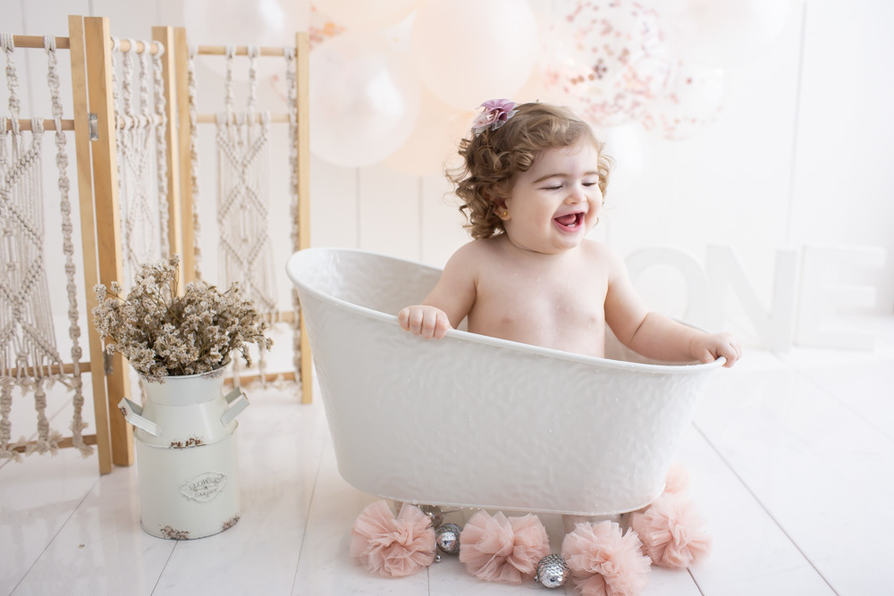 smash the cake milk bath valquiria abreu fotografia estudio funchal ilha da madeira portugal