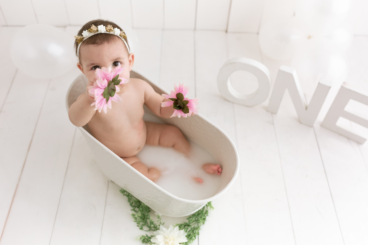 smash the cake milk bath valquiria abreu fotografia estudio funchal ilha da madeira portugal