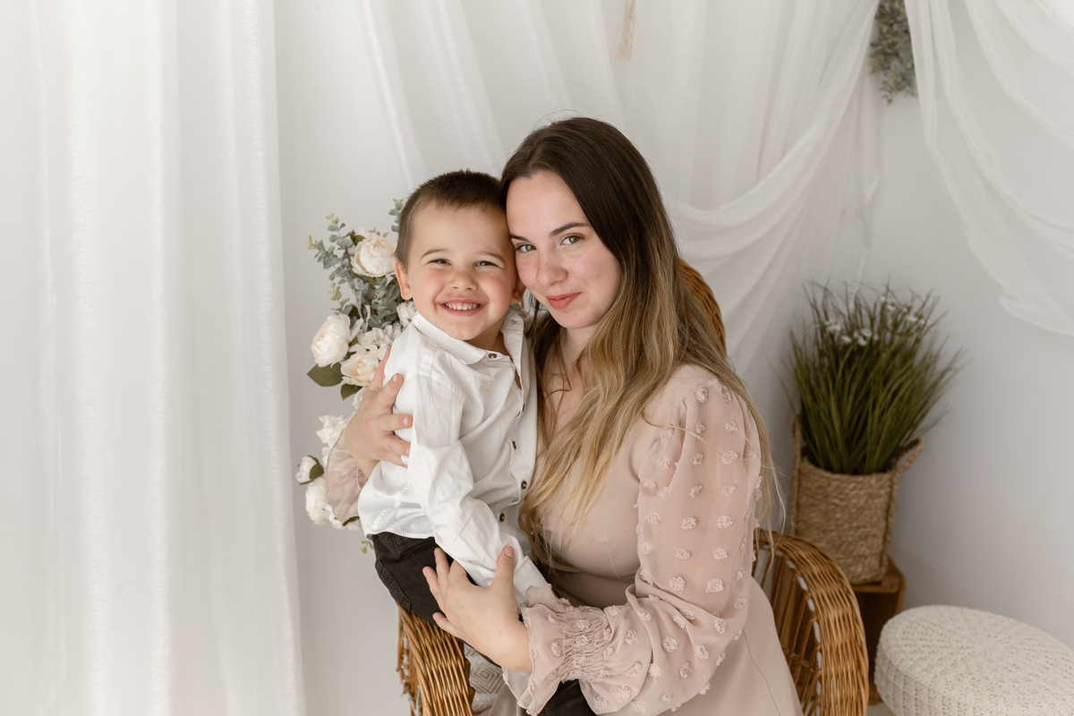 dia_da_mãe_2023_valquiria_abreu_fotografia_estudio_funchal_ilha_da_madeira_portugal