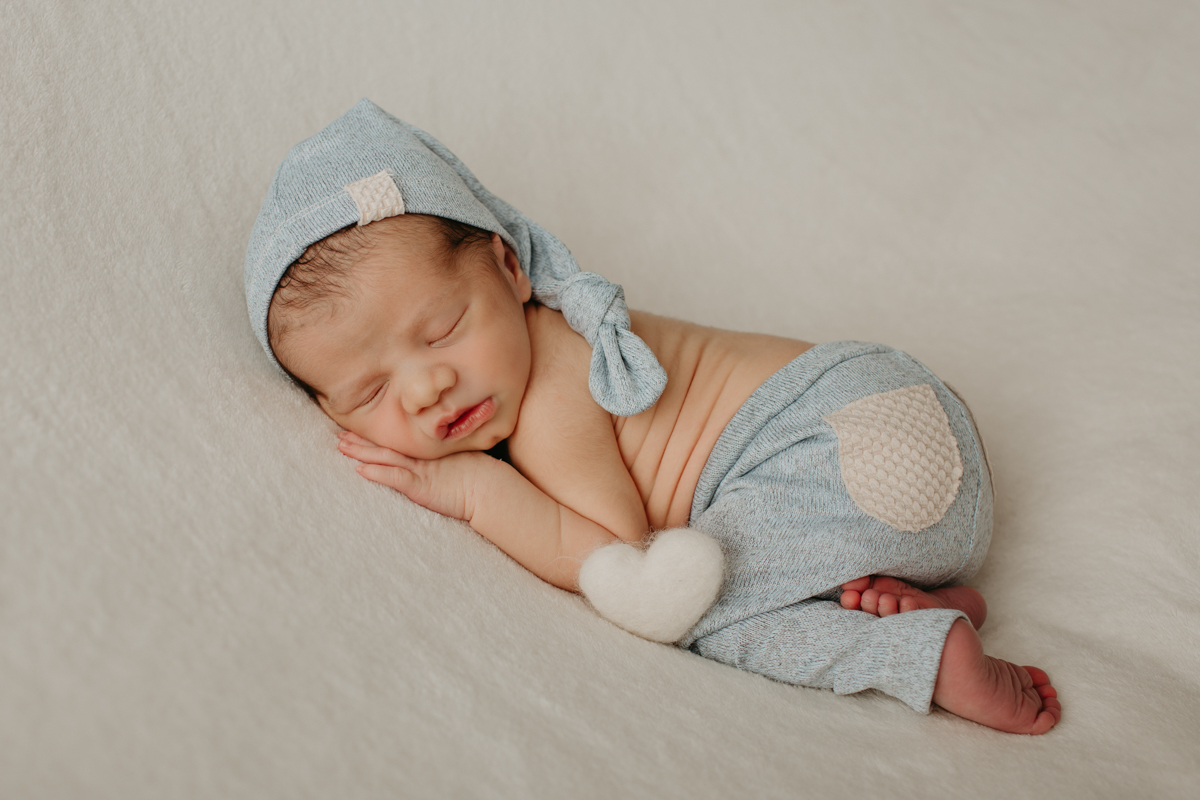 fotografia de recem nascido Newborn em funchal ilha da madeira estúdio valquiria abreu