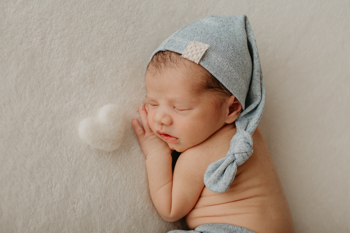 fotografia de recem nascido Newborn em funchal ilha da madeira estúdio valquiria abreu