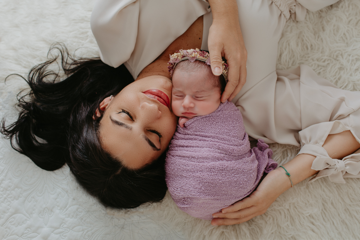 fotografia de recem nascido Newborn em funchal ilha da madeira estúdio valquiria abreu