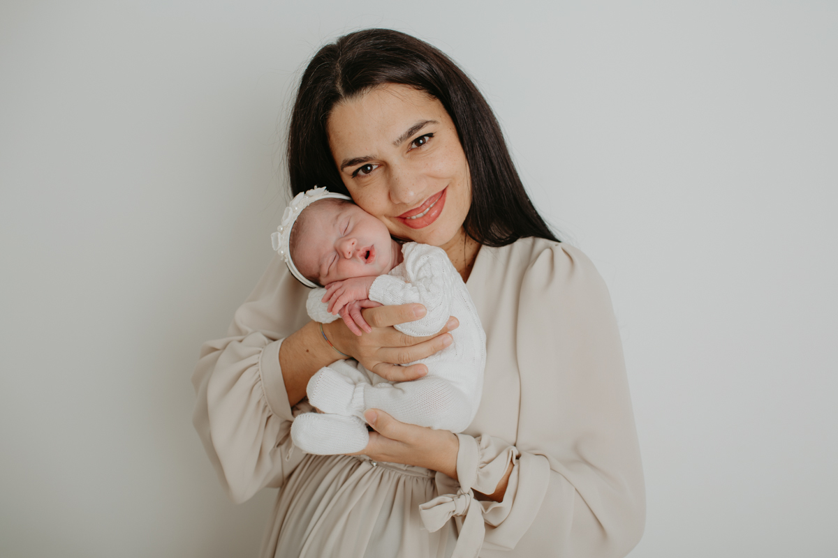 fotografia de recem nascido Newborn em funchal ilha da madeira estúdio valquiria abreu