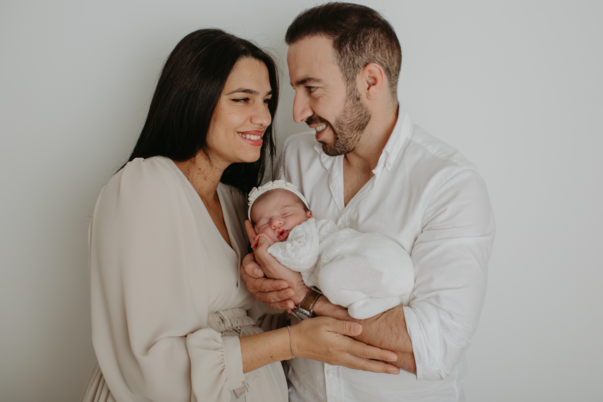 fotografia de recem nascido Newborn em funchal ilha da madeira estúdio valquiria abreu