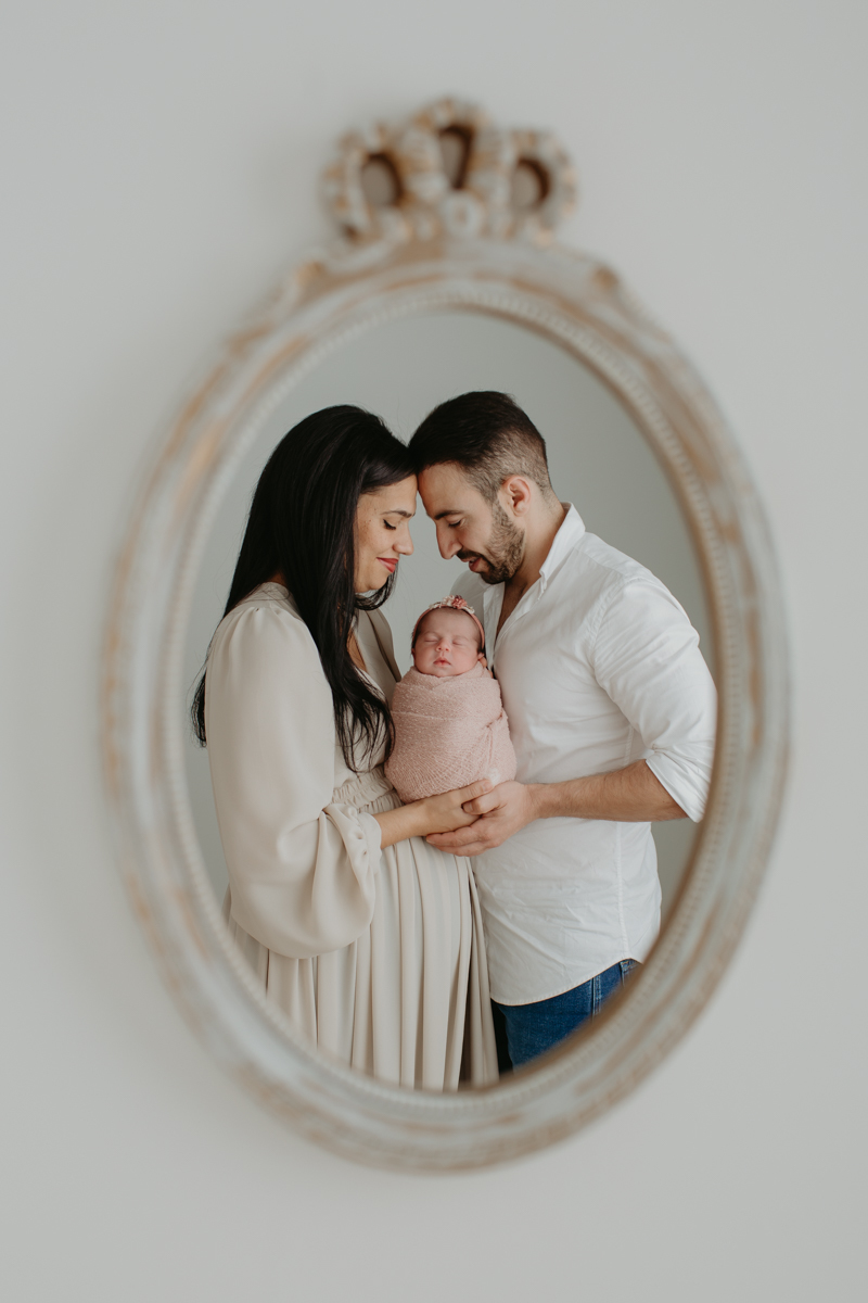 fotografia de recem nascido Newborn em funchal ilha da madeira estúdio valquiria abreu