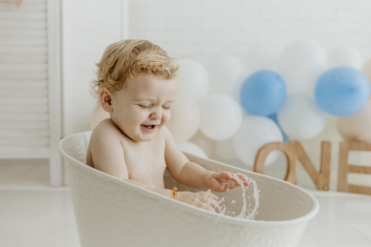 fotografia_de_recem_nascido_smash_the_cake_em_funchal_ilha_da_madeira_estúdio_valquiria_abreu
