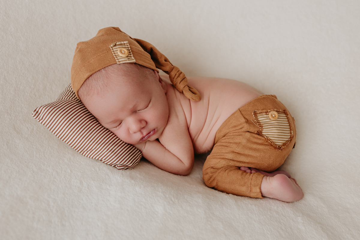 fotografia_de_recem_nascido_familia_em_funchal_ilha_da_madeira_estúdio_valquiria_abreu