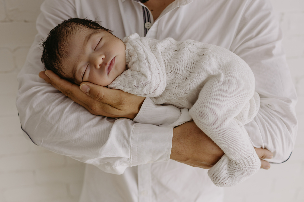 fotografia_de_recem_nascido_familia_em_funchal_ilha_da_madeira_estúdio_valquiria_abreu