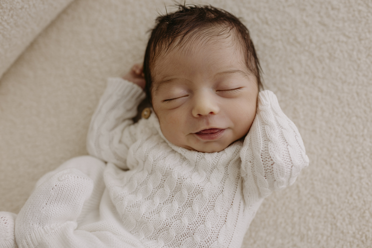 fotografia_de_recem_nascido_familia_em_funchal_ilha_da_madeira_estúdio_valquiria_abreu
