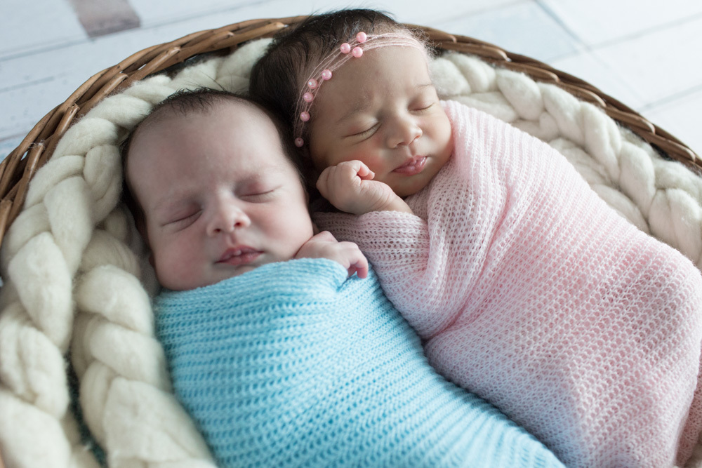 newborn_valquiria_paulo_newborn_gemeos_estudio_movel_estudio_em_casa_sao_paulo
