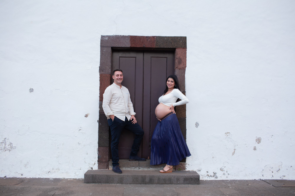 fotografia de recem nascido e pré mamã gestante em funchal ilha da madeira valquiria abreu fotografia sessão bebé fotografia de bebé