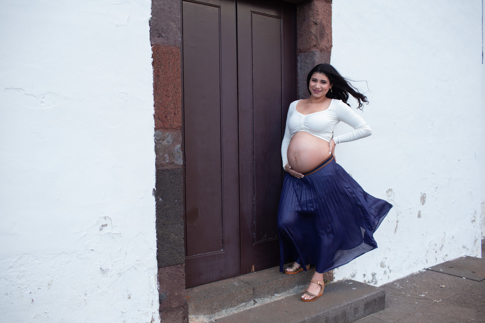 fotografia de recem nascido e pré mamã gestante em funchal ilha da madeira valquiria abreu fotografia sessão bebé fotografia de bebé