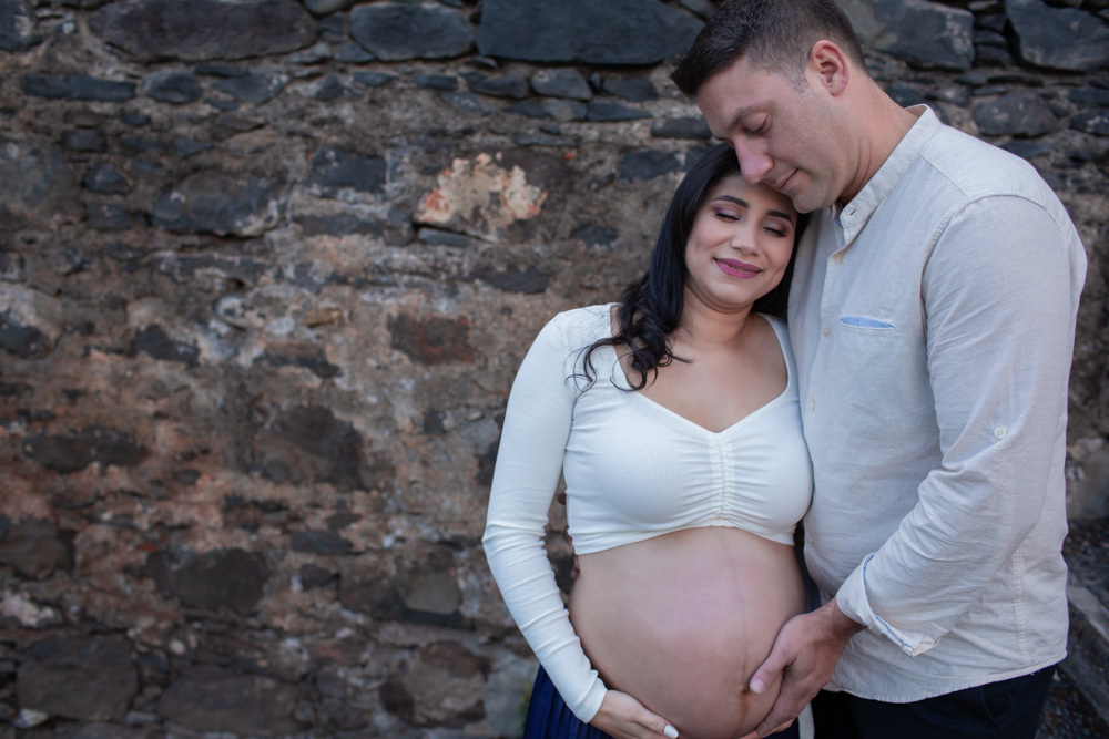 fotografia de recem nascido e pré mamã gestante em funchal ilha da madeira valquiria abreu fotografia sessão bebé fotografia de bebé