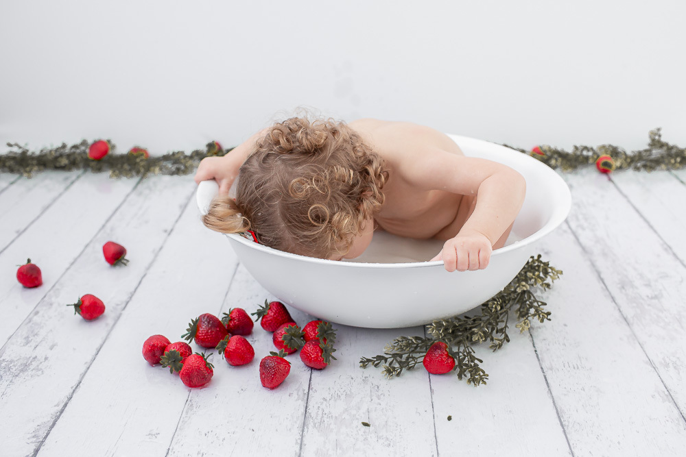 smash the cake milk bath valquiria abreu fotografia estudio funchal ilha da madeira portugal