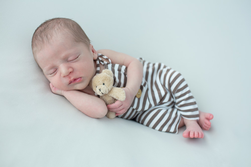 fotografia de recem nascido em funchal ilha da madeira estúdio valquiria abreu fotografia sessão bebé fotografia de bebé