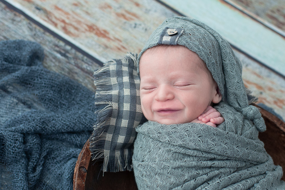 fotografia de recem nascido em funchal ilha da madeira estúdio valquiria abreu fotografia sessão bebé fotografia de bebé