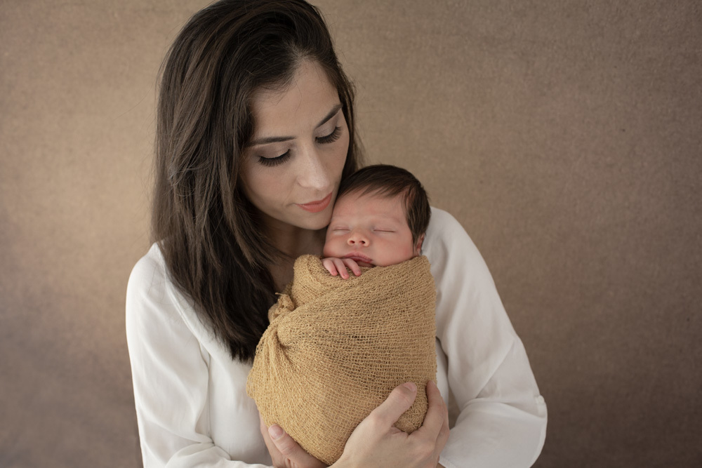fotografia de recem nascido em funchal ilha da madeira estúdio valquiria abreu