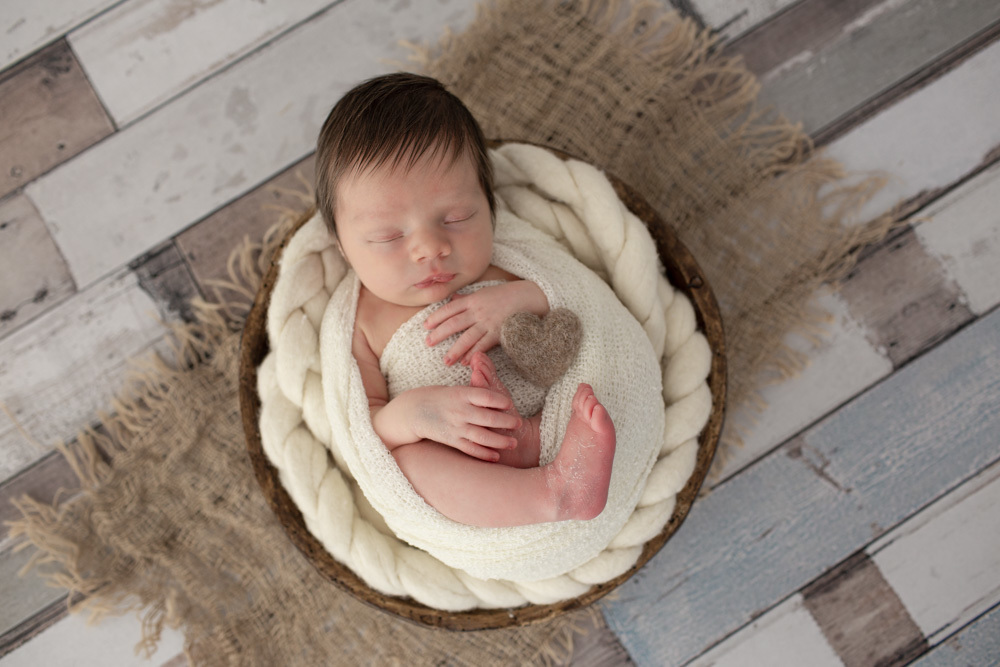 fotografia de recem nascido em funchal ilha da madeira estúdio valquiria abreu
