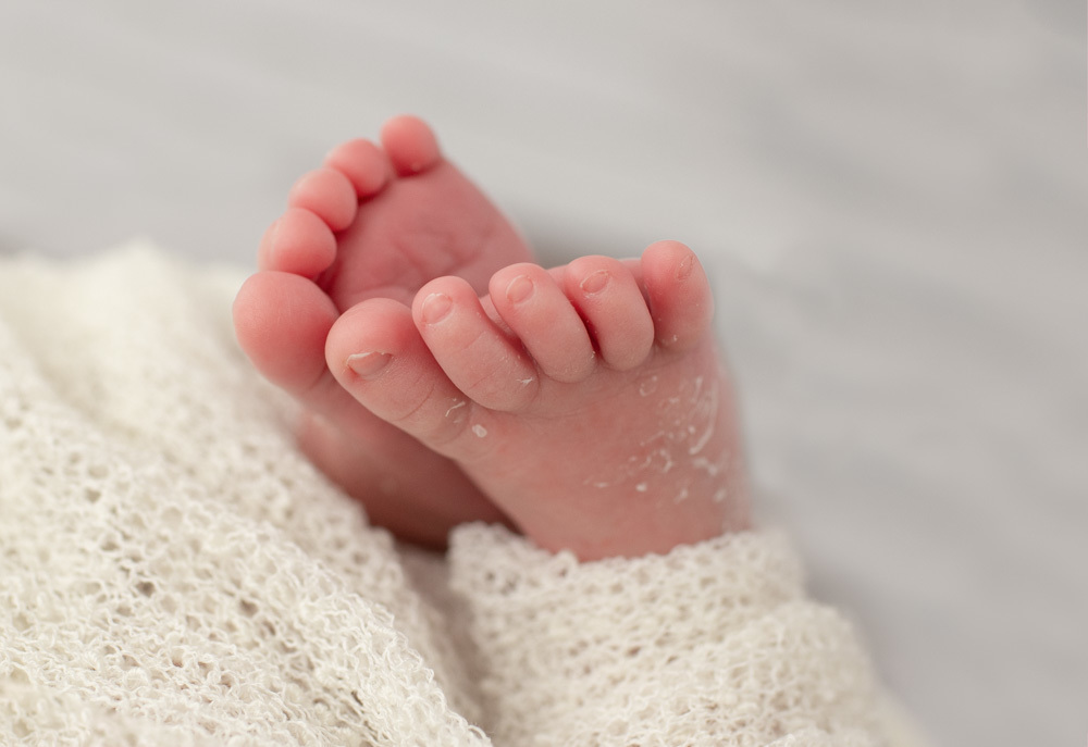 fotografia de recem nascido em funchal ilha da madeira estúdio valquiria abreu