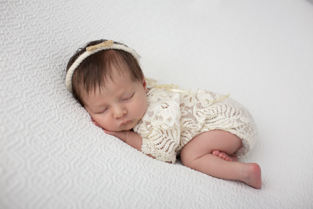 fotografia de recem nascido Newborn em funchal ilha da madeira estúdio valquiria abreu