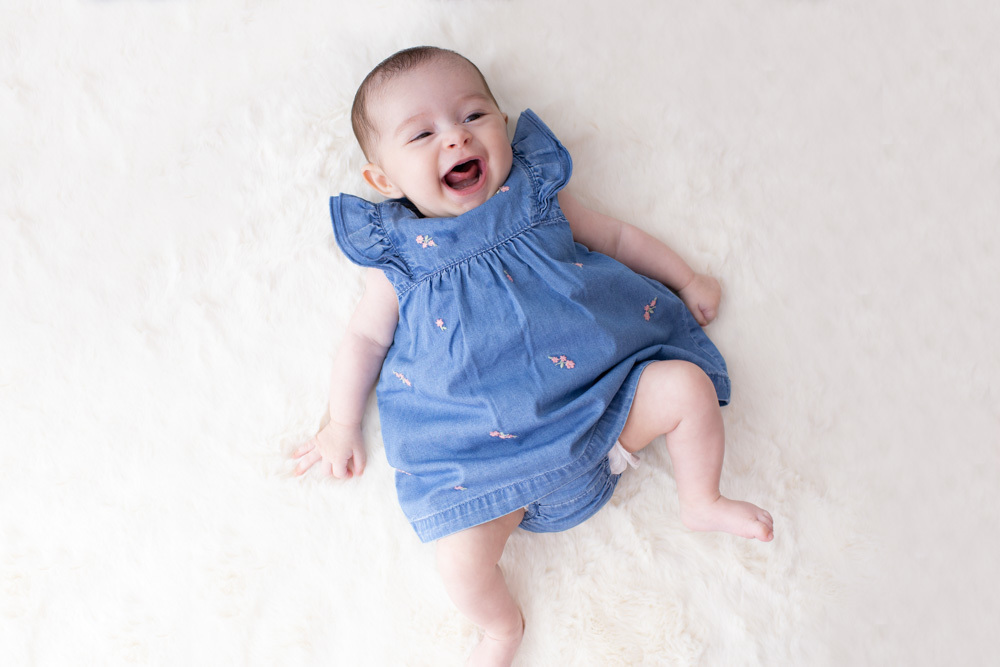 fotografia de bebé acompanhamento em funchal ilha da madeira estúdio valquiria abreu