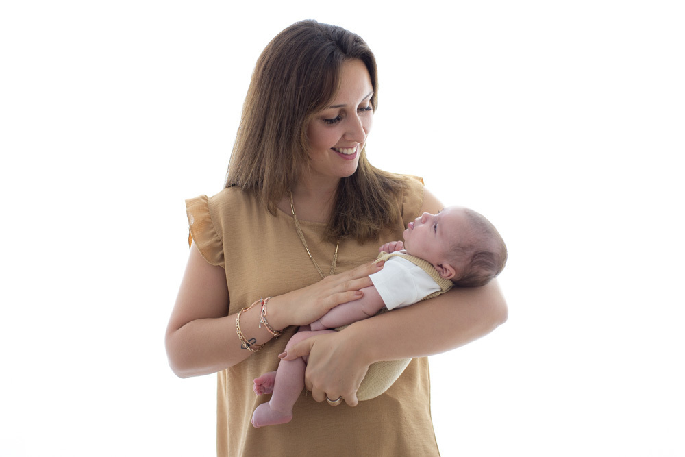 fotografia de bebé acompanhamento em funchal ilha da madeira estúdio valquiria abreu
