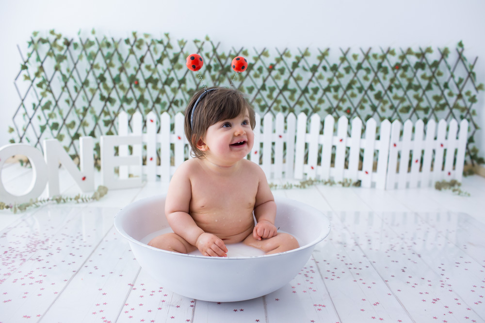 smash the cake milk bath valquiria abreu fotografia estudio funchal ilha da madeira portugal