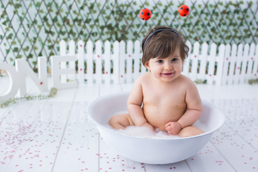 smash the cake milk bath valquiria abreu fotografia estudio funchal ilha da madeira portugal