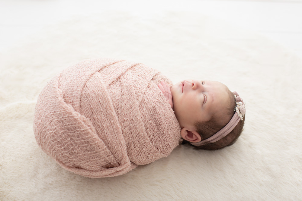 fotografia de recem nascido Newborn em funchal ilha da madeira estúdio valquiria abreu