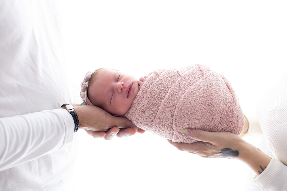 fotografia de recem nascido Newborn em funchal ilha da madeira estúdio valquiria abreu