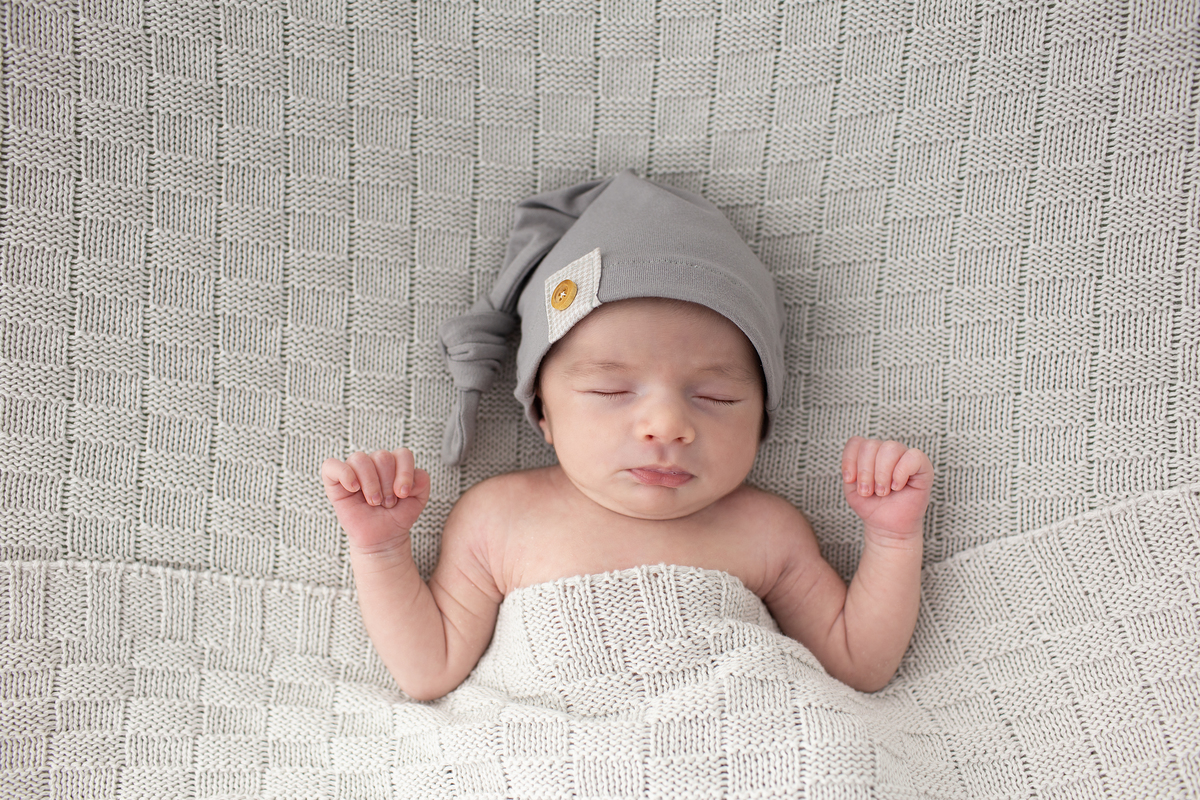 fotografia de recem nascido Newborn em funchal ilha da madeira estúdio valquiria abreu